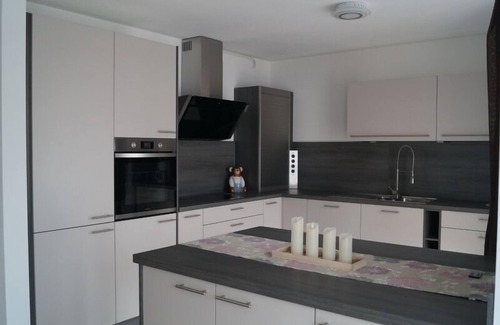Weiden in der Oberpfalz Apartment | Moderne Neubauwohnung (105 m2) in Weiden mit 60 m2 großer Dachterrasse
