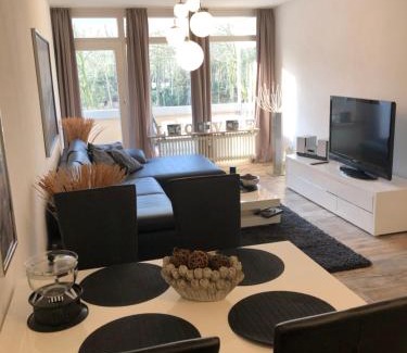 Bad Zwischenahn Apartment | Moderne Ferienwohnung am Yachthafen Bad Zwischenahn