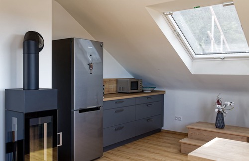 Dossenheim Apartment | Moderne Ferienwohnung mit Atemberaubender Aussicht bei Heidelberg