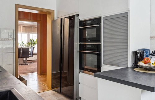 Tauberbischofsheim Apartment | Moderne Fewo mit Ausblick