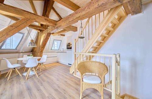 Flensburg House | Moderne, Gemütliche Ferienwohnung in Mühle mit Blick Über Flensburg