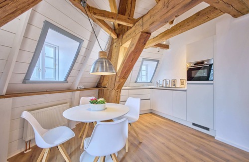 Flensburg House | Moderne, Gemütliche Ferienwohnung in Mühle mit Blick Über Flensburg