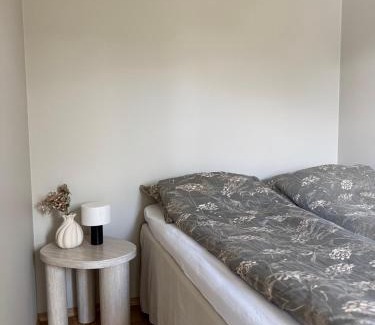 Leknes Apartment | Moderne Leilighet i Lofoten