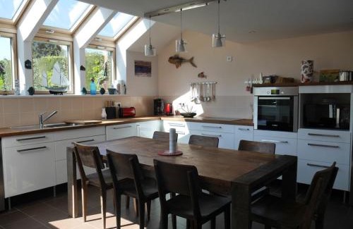 Sauzon House | Moderne maison avec jardin et terrasse, 4 chambres, proche du bourg de Sauzon - FR-1-418-23