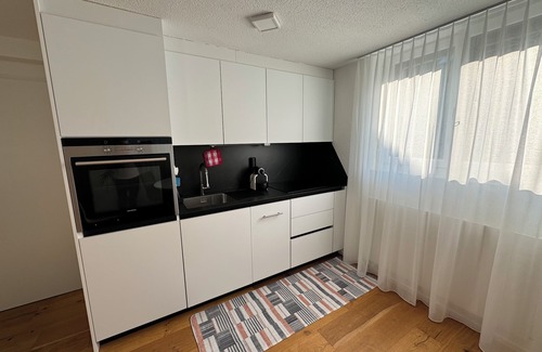 Oberruti Apartment | Moderne, Ruhige Gartenwohnung mit Gemütlicher Terrasse Zwischen Stadt und Natur