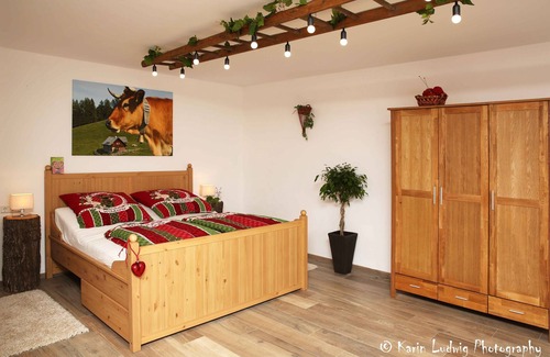 Markelsheim Apartment | Moderne und barrierefreie Ferienwohnung mit großer Terrasse, kostenfreies Parken und WLAN