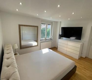 Bruck an der Leitha Apartment | Moderne Wohnung in der nähe vom Parndorf Outlet!