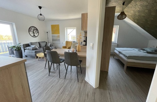 Bernsdorf Apartment | Moderne Wohnung mit Balkon Inmitten der Lausitz
