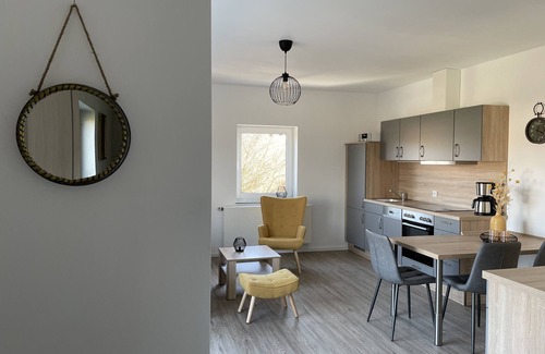 Bernsdorf Apartment | Moderne Wohnung mit Balkon Inmitten der Lausitz