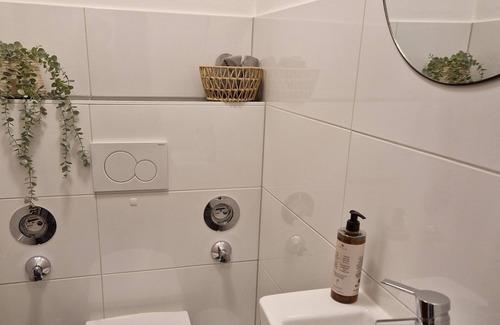 Zulpich Apartment | Moderne Wohnung mit Sauna