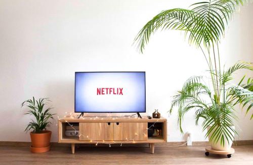 Jena-Nord Apartment | Modernes 2-Zimmer-Apartment mit Balkon und Netflix