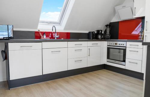 Lochtrop Apartment | Modernes 3-Zimmer Loft mit Balkon Hennesee 5 min
