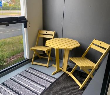 Ylamylly Apartment | Moderni yksiö, omalla autopaikalla