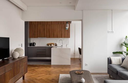 Pena House | Moderno e bonito apt T3 junto ao El Corte Ingles, Modern and beautiful three-bedroom apartment next .