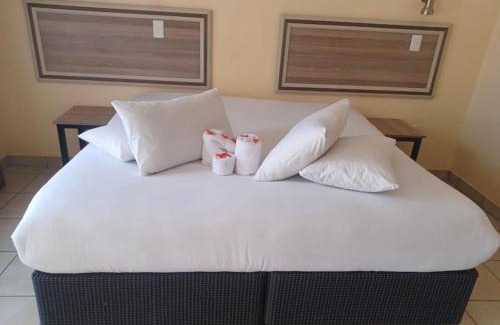 Polokwane Hotel | Mogale Royal Gardens