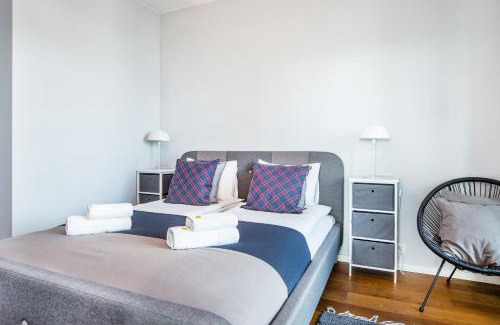 Grzegorzki Apartment | Mogilska Tower Apartments near Tauron Arena by InPoint