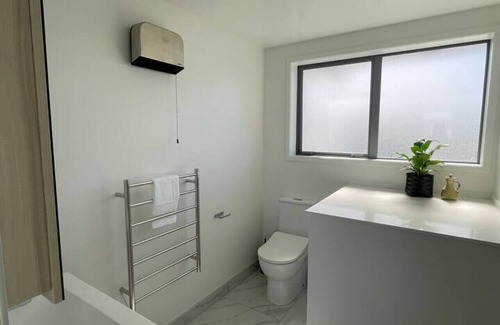 Upper Riccarton House | Mohua Lane Urban Paradise