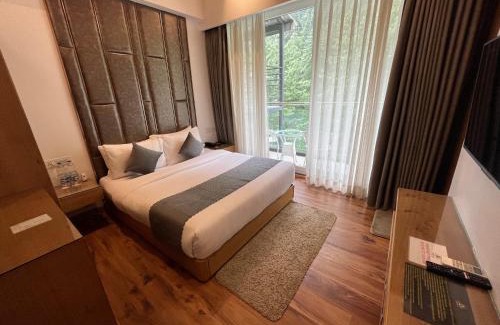 Kasol House | Moksha Riverside Resort
