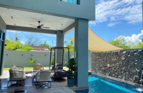 Pantai Tengah Villa | Molly Luxury Private Pool Bungalow茉莉的家豪华私人泳池别墅