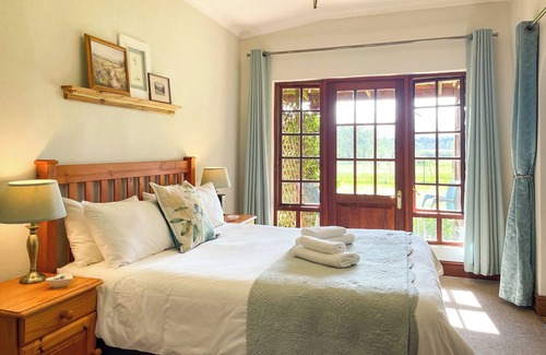 Mpofana Bed & Breakfast | Molweni Kamberg Valley Bed and Breakfast