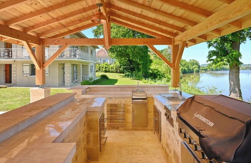 Sainte-Livrade-sur-Lot Villa | "Mon rêve" villa situated on river Lot, ideal for families and groups relaxation