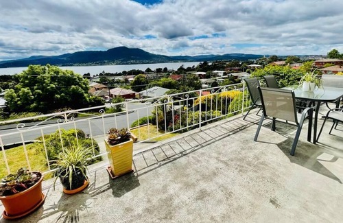 Rosetta House | Mona view house in Rosetta