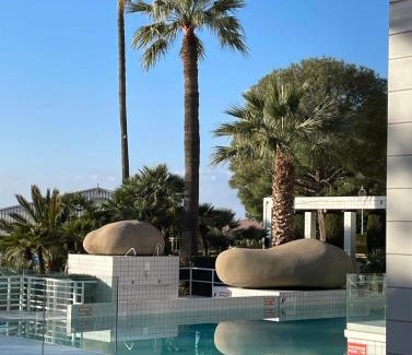 Fontvieille Apartment | Monaco, Fontvieille district, elegant & quiet renovated apartment, with terrace & pool, 15min walk to Port Hercule