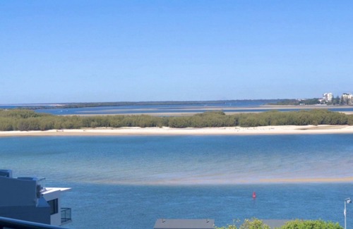 Caloundra Apartment | MONACO UNIT 508 - Ortranto Avenue runs directly off the main street of town