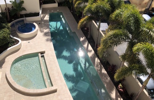 Caloundra Apartment | MONACO UNIT 508 - Ortranto Avenue runs directly off the main street of town