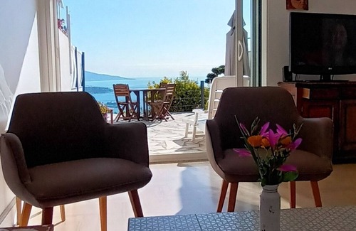 La Turbie House | Monaco1.5km/25 km of Monaco-Bordighera panorama/Furnished tourist accommodation */Garden