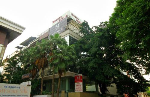 Shivaji Nagar Hotel | Monarch Luxur - Infantry Road