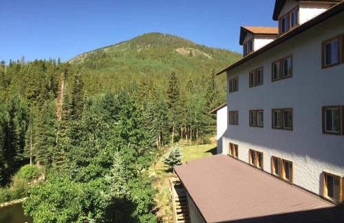 Garfield Hotel | Monarch Mountain Lodge