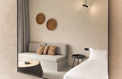 Moni Hotel | Monastery Estate Mountain Retreat