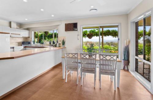 Mansfield House | Monkey Gully Retreat - Mansfield - Sleeps 9