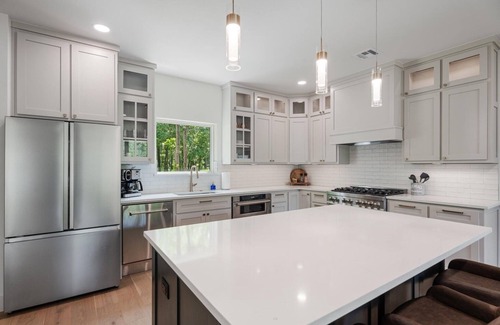 Afton Condo | MONKEY ISLAND LAKE VIEW CONDO, DECK WITH FIRE PIT+GRILL East
