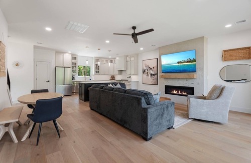 Afton Condo | MONKEY ISLAND LAKE VIEW CONDO, DECK WITH FIRE PIT+GRILL West