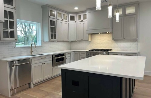 Afton Condo | MONKEY ISLAND LAKE VIEW CONDO, DECK WITH FIRE PIT+GRILL West