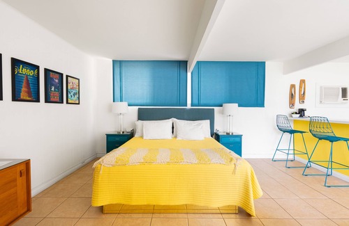 Desert Park Estates House | Monkey Tree Hotel 5 by AvantStay | Stylish Hotel in Palm Springs w/Pool!