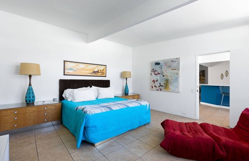Desert Park Estates Hotel | Monkey Tree Hotel 15 by AvantStay | Stylish Hotel in Palm Springs w/CommunalPool