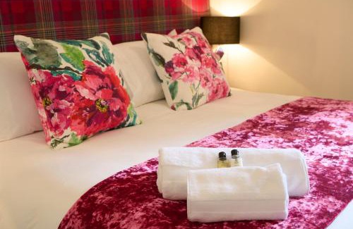 Nairn House | Monkland Cottage