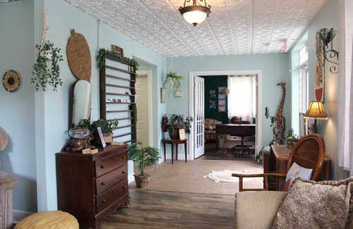 Pittsfield Hotel | Monroe Street Suites