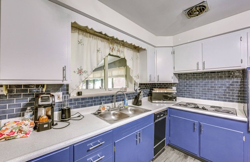 Monroeville House | Monroeville Vacation Rental ~ 3 Mi to Boyce Park!