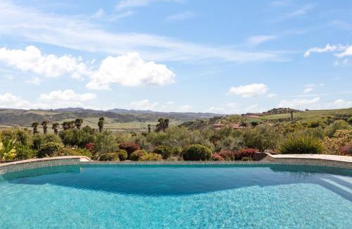 Fallbrook House | Monserate Wine Country w Infinity Pool Views