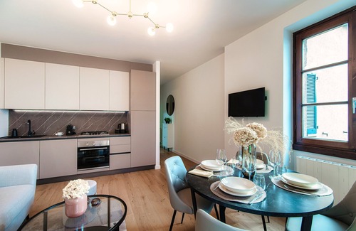Menaggio Apartment | Monsignor Houses
