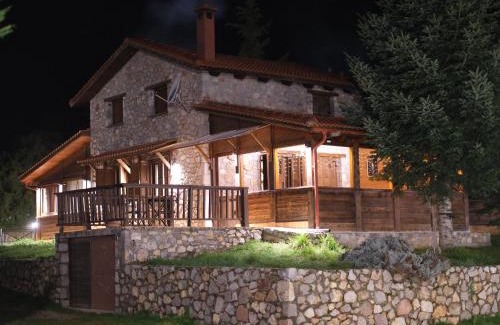 Kato Pedina Ski Chalet | Mont Valley Boutique Chalets