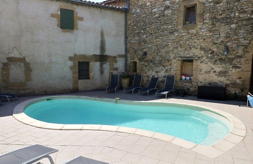 Montaren-et-Saint-Mediers Apartment | Montaren Et Saint Mediers: LIST LAVENDER studio in Farmhouse of XVIIIème with made safe heated swimming pool and Spa close to UZES