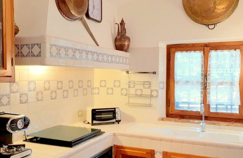 Chiusdino House | Montana Escape, Tuscan Stay