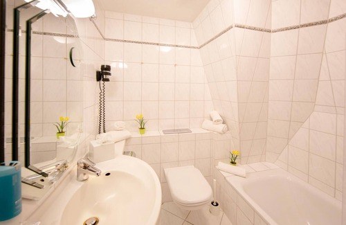 Oberasbach Hotel | Montana Hotel Nürnberg-West