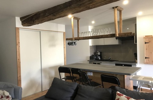 Vallouise-Pelvoux Apartment | Montbrison Appartment with 3 bedrooms and balcony in the center of Vallouise
