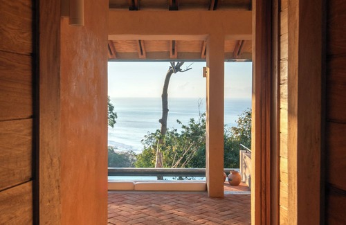 Santa Maria Tonameca House | Monte LaLaLa - Eco-Lodge à Mermejita - Vue imprenable depuis la piscine!